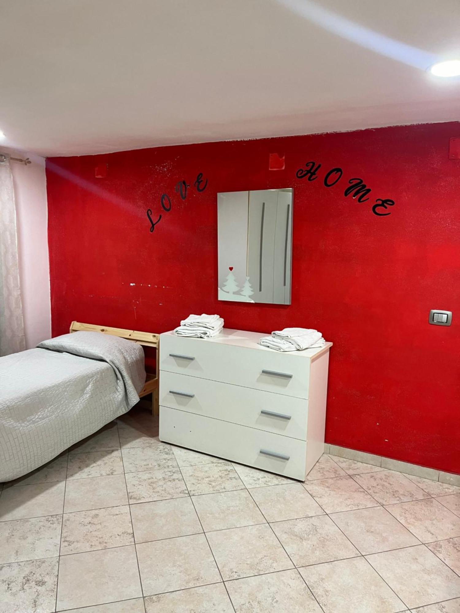 Love Home Неаполь Екстер'єр фото