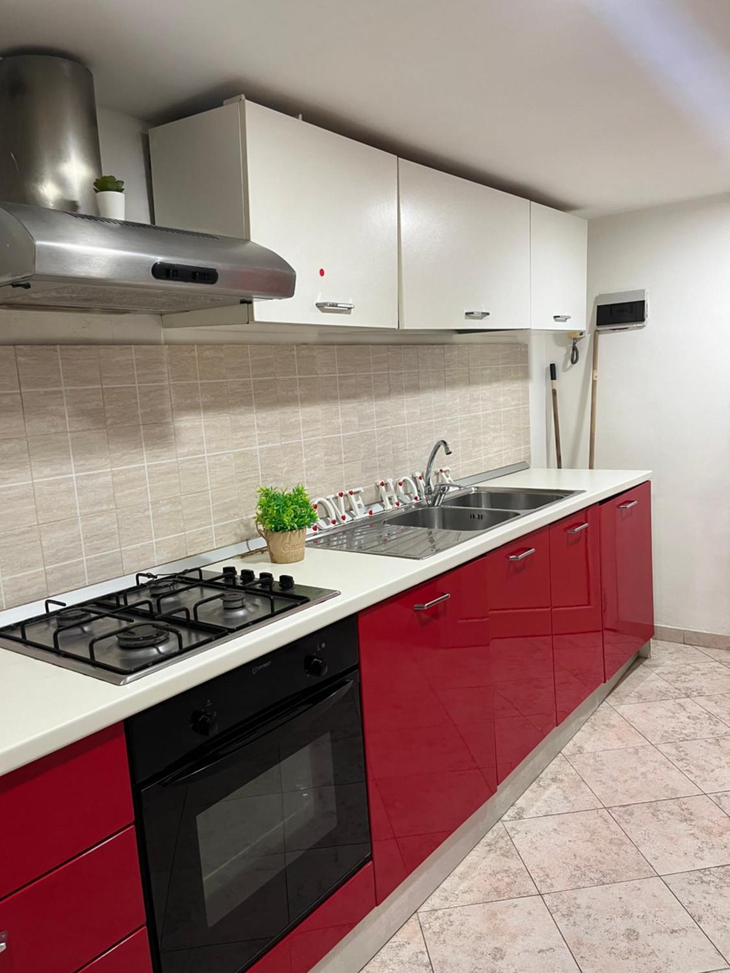 Love Home Неаполь Екстер'єр фото